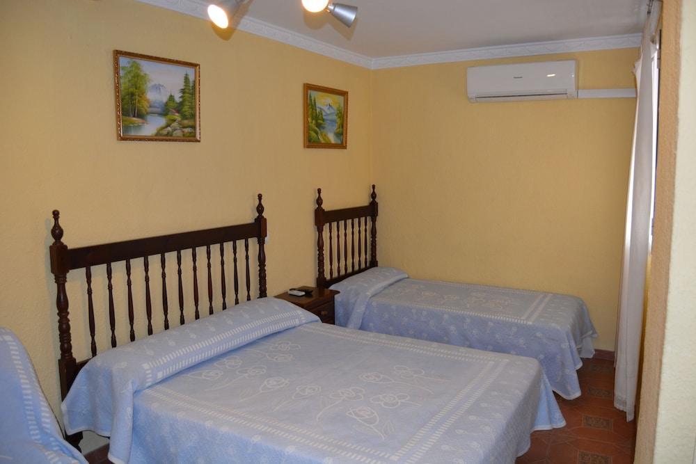 Pension Giraldilla Seville Ngoại thất bức ảnh
